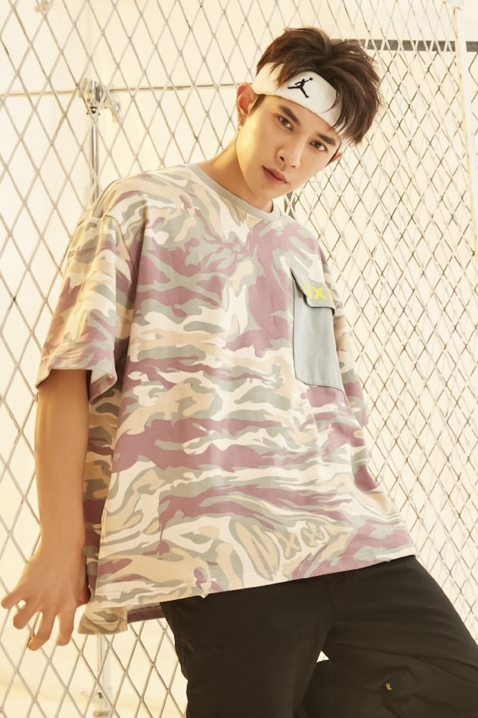  p data-id="gntd8052ul">冯建宇,1992年8月27