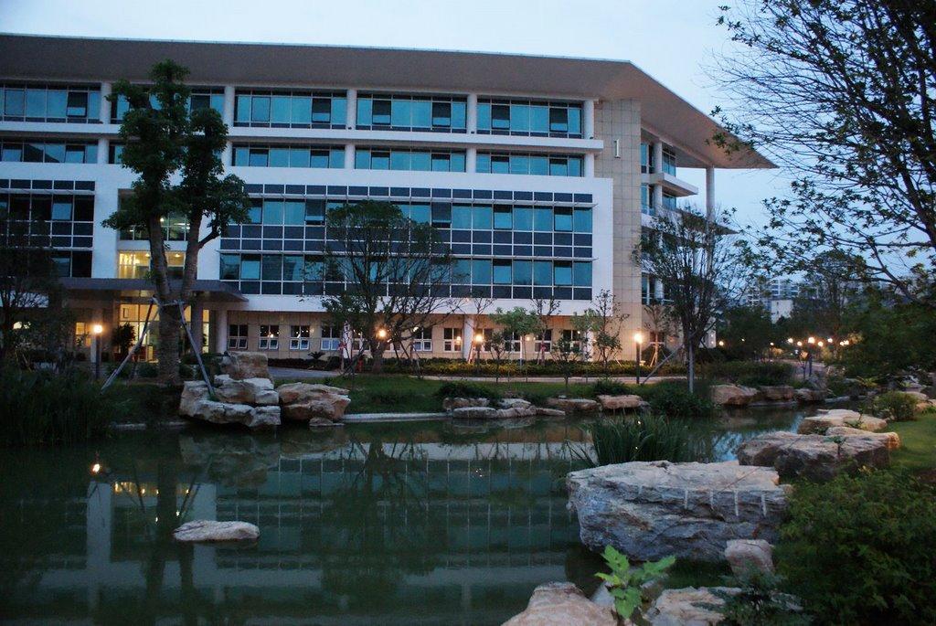  p>马鞍山市图书馆位于马鞍山市太白大道2006号,简称 a href="#" data