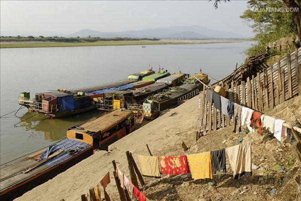  p>伊洛瓦底江,流经缅甸南北,是亚洲 a target="_blank" href="/item