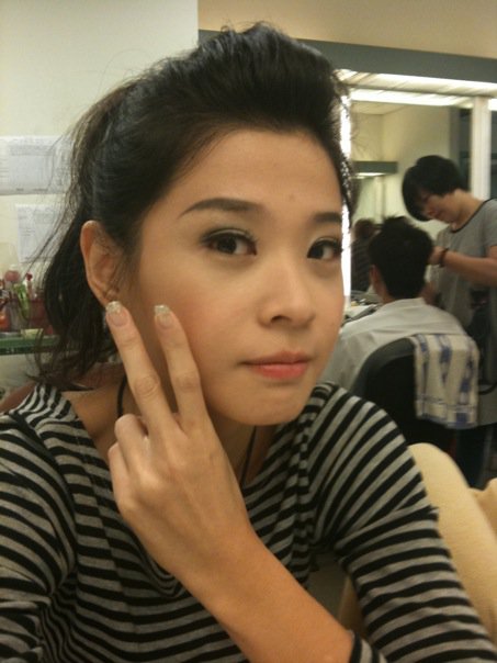  p data-id="gocqjhefgs">李燕,1981年11月20日出生于台湾,毕业于国立