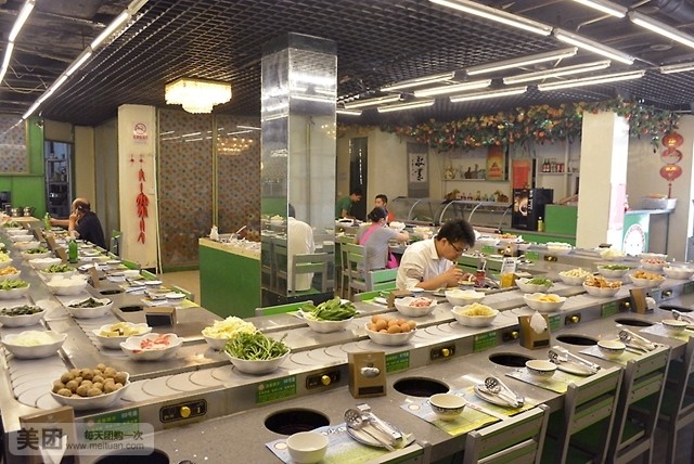  p>草原自助回转火锅是一家火锅店,位于朝阳区朝阳北路(首航超市西侧