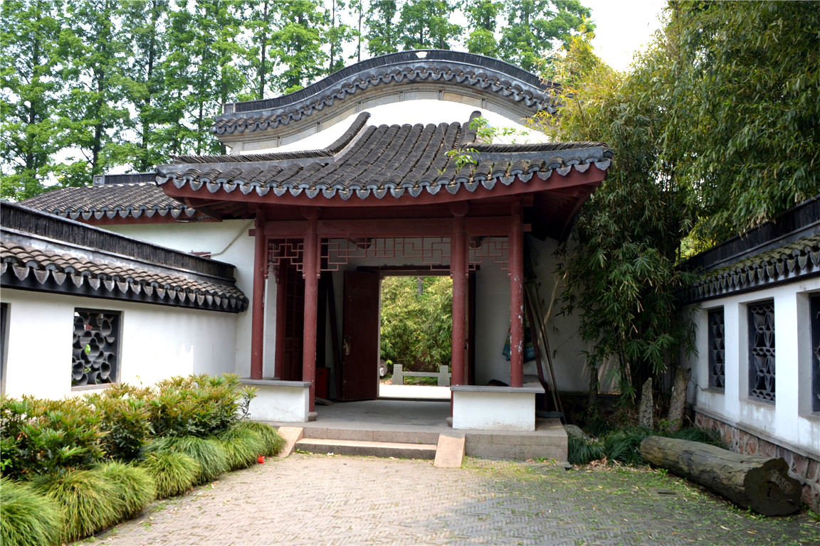  p>华泾镇隶属于上海市 a target="_blank" href="/item/徐汇区">徐汇