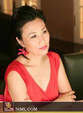 汪明荃