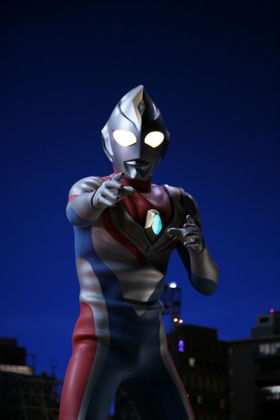 《戴拿奥特曼》(ウルトラマンダイナ,ultraman dyna)是 a target="