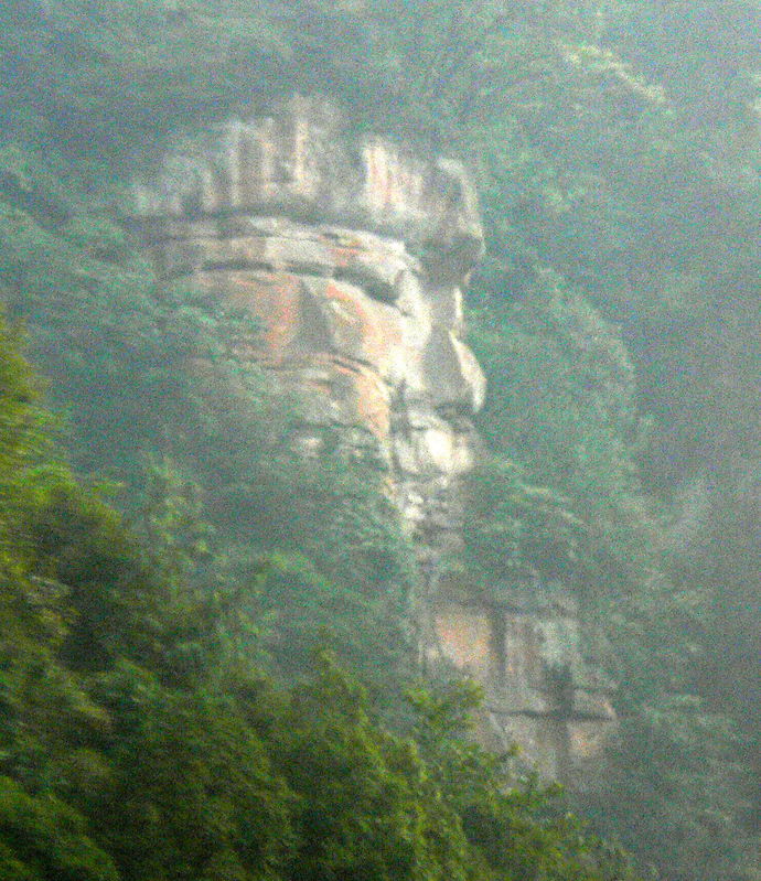  p data-id="gnzkxktnro">天然大佛位于西宁市以北的北山上,北山又名