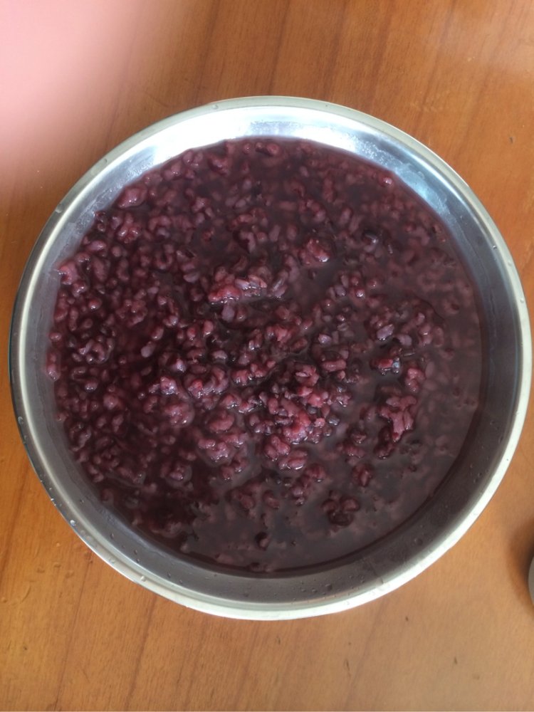  p>黑米粥是 a target="_blank" href="/item/黑米/684820" data