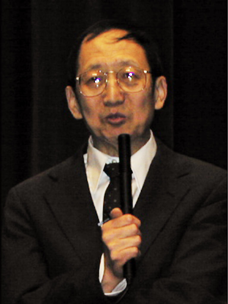 崔琦,河南省平顶山市宝丰县人,第六位获得诺贝尔奖的华裔,<a