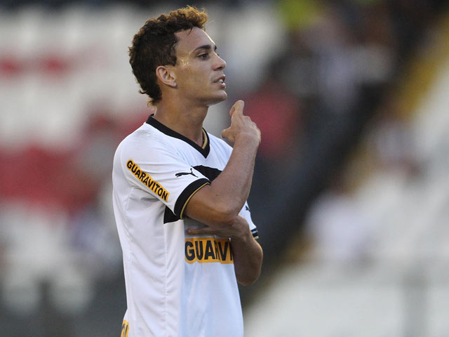  p>卡约·卡内多·科雷亚(caio canedo correa )