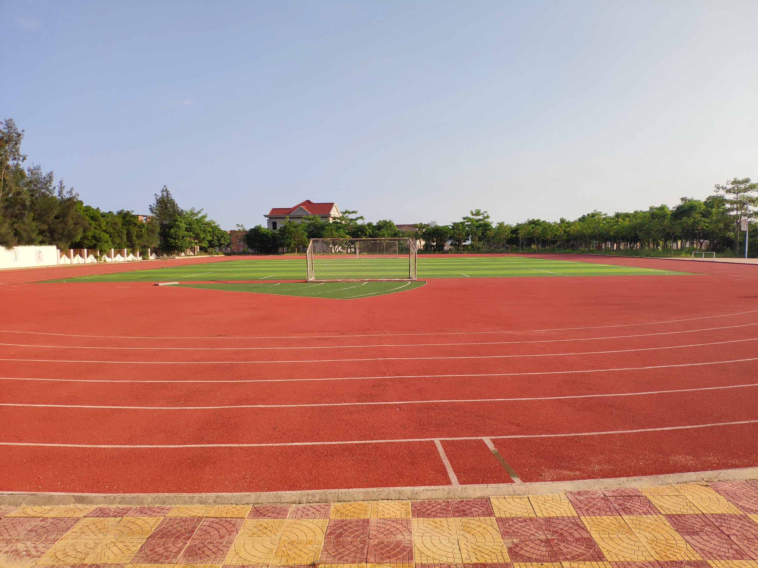 惠安东山中学