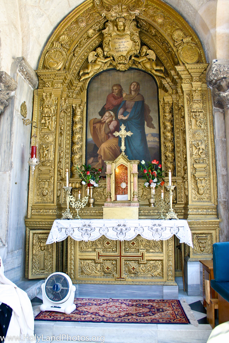  p>圣墓教堂,又称"复活大堂",耶稣坟墓所在地,基督教圣地,耶路撒冷