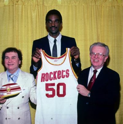  p data-id="gnx8bl3bsy">拉尔夫·桑普森(ralph sampson),1960年7月7