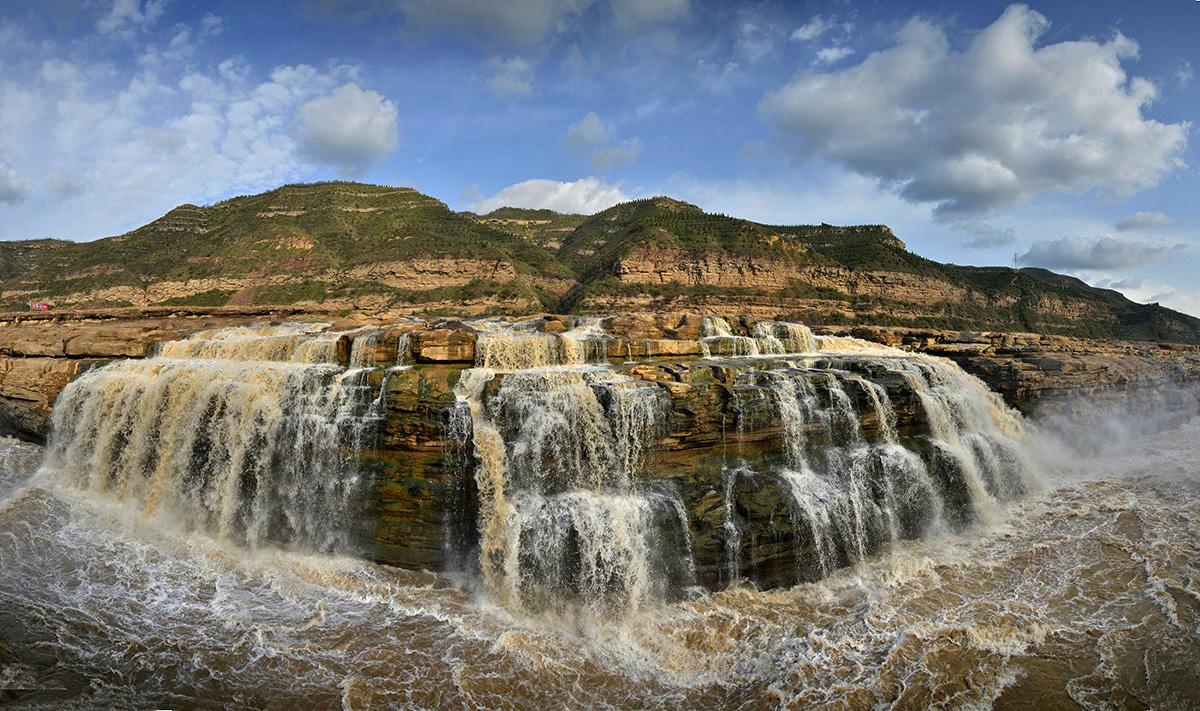  p>黄河大峡奇观风景区位于 a target="_blank" href="/item/白银市