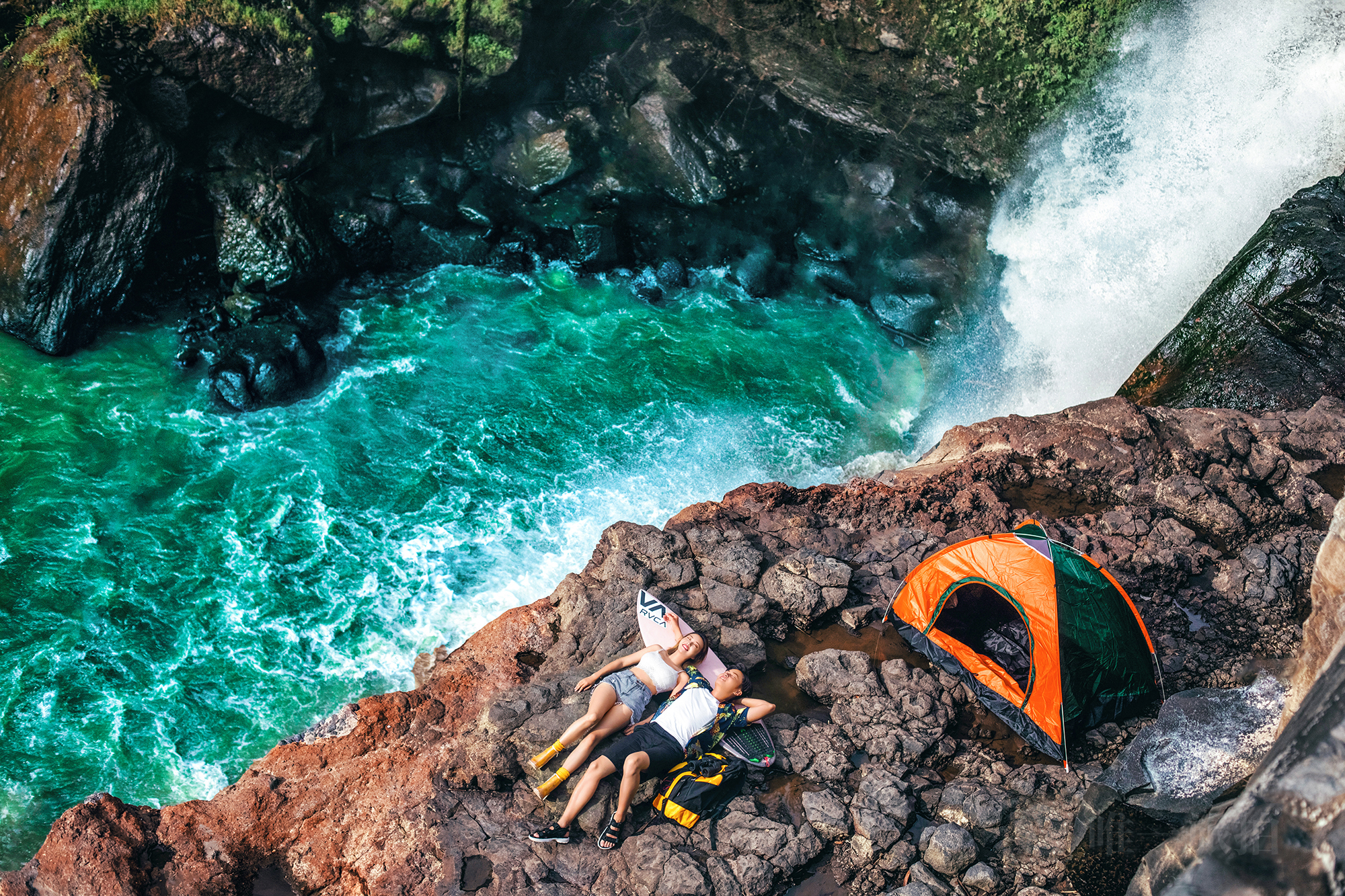  p data-id="gnbvt8495u">又称旅摄,旅行拍摄的简称.