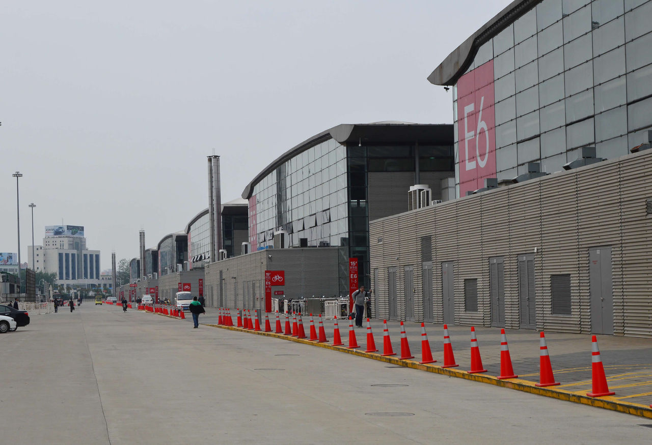 " data-lemmaid="114606">上海 /a>光大会展中心总建筑面积24万平方米