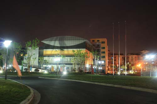  p>上海市民办华育中学是由建校已逾 150多年的 a target="_blank"