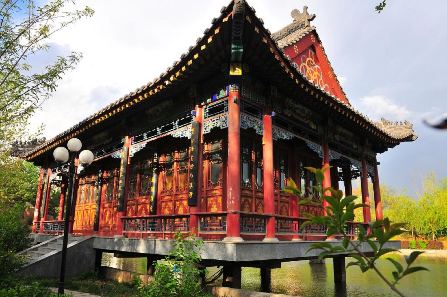  p>河北美术学院( i>hebei academy of fine arts /i>),简称"河北美院