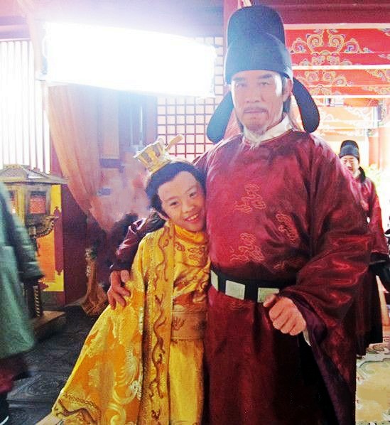  p>隋恭帝杨侑(605年～619年),字仁辅,弘农华阴(今陕西省华阴市)人.