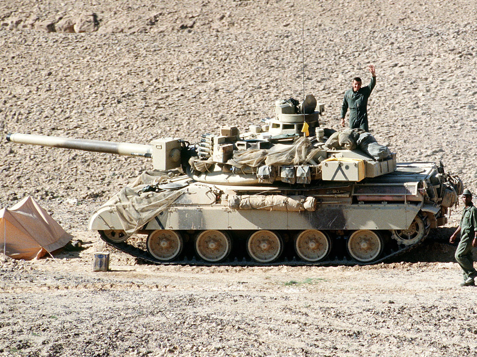  p>amx-30主战坦克(英文:amx-30 main battle tank),是20世纪60年代