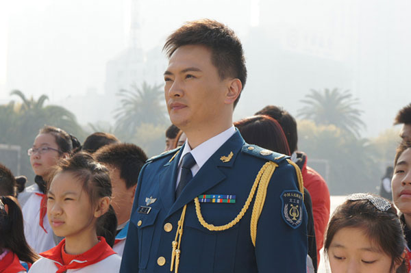  p>汤非, a target="_blank" href="/item/江苏">江苏 /a>扬州人,原