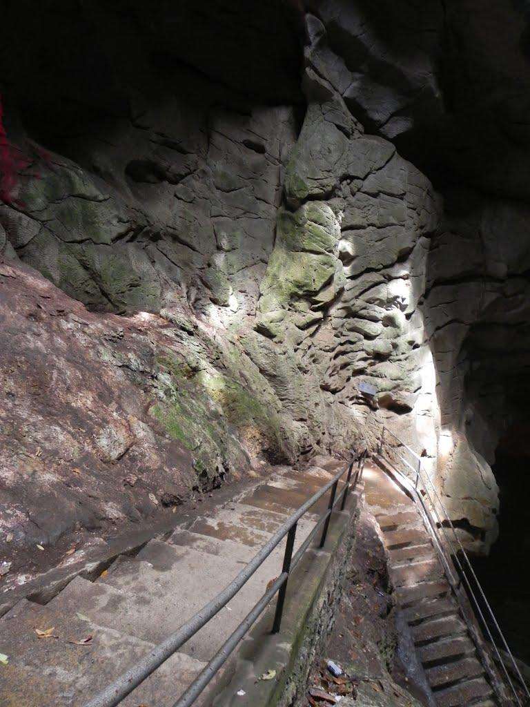  p>太真洞位于浙江省衢州市衢江区太真乡,距衢州城40公里.