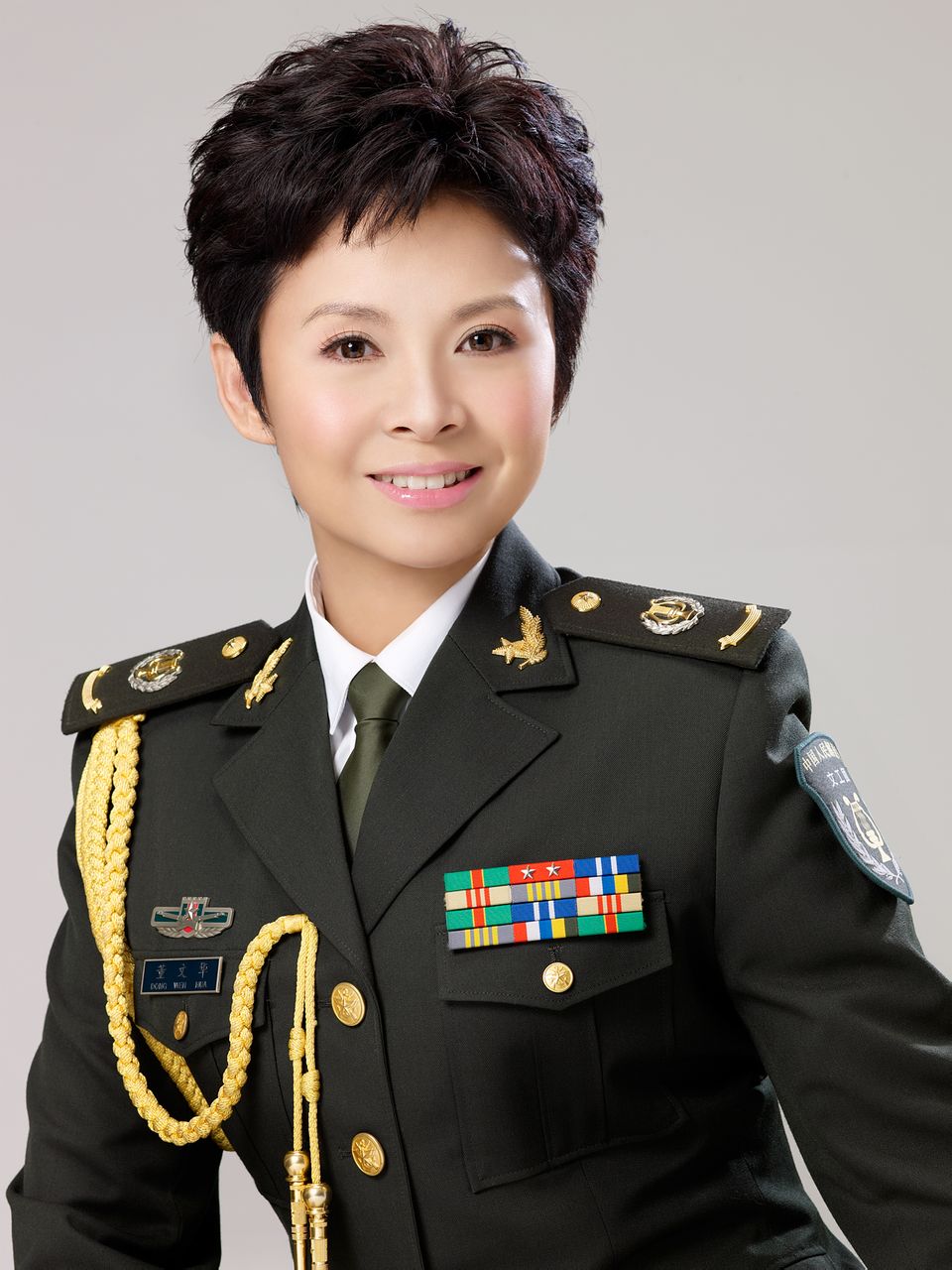 4o7j6ci">《道路》,是 a target="_blank" href="/item/董文华/15665"