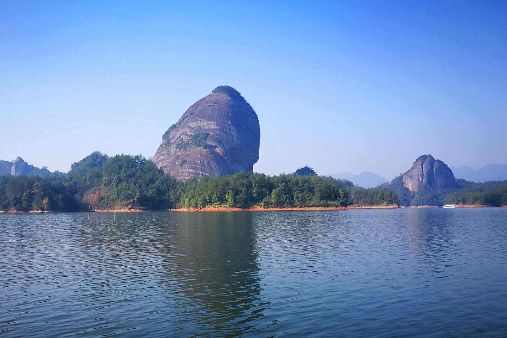 skw"> a target="_blank" href="/item/天柱峰国家森林公园/2162546"