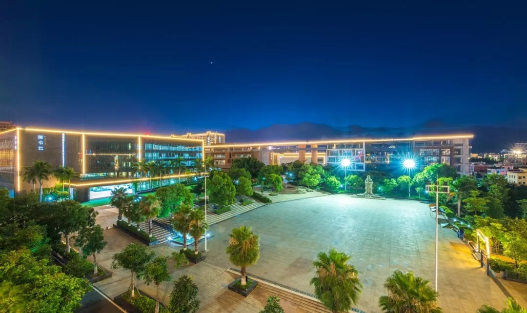 厦门华侨大学工学院