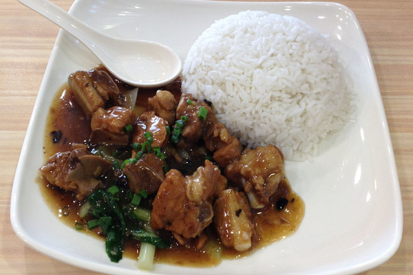 豉汁排骨盖浇饭