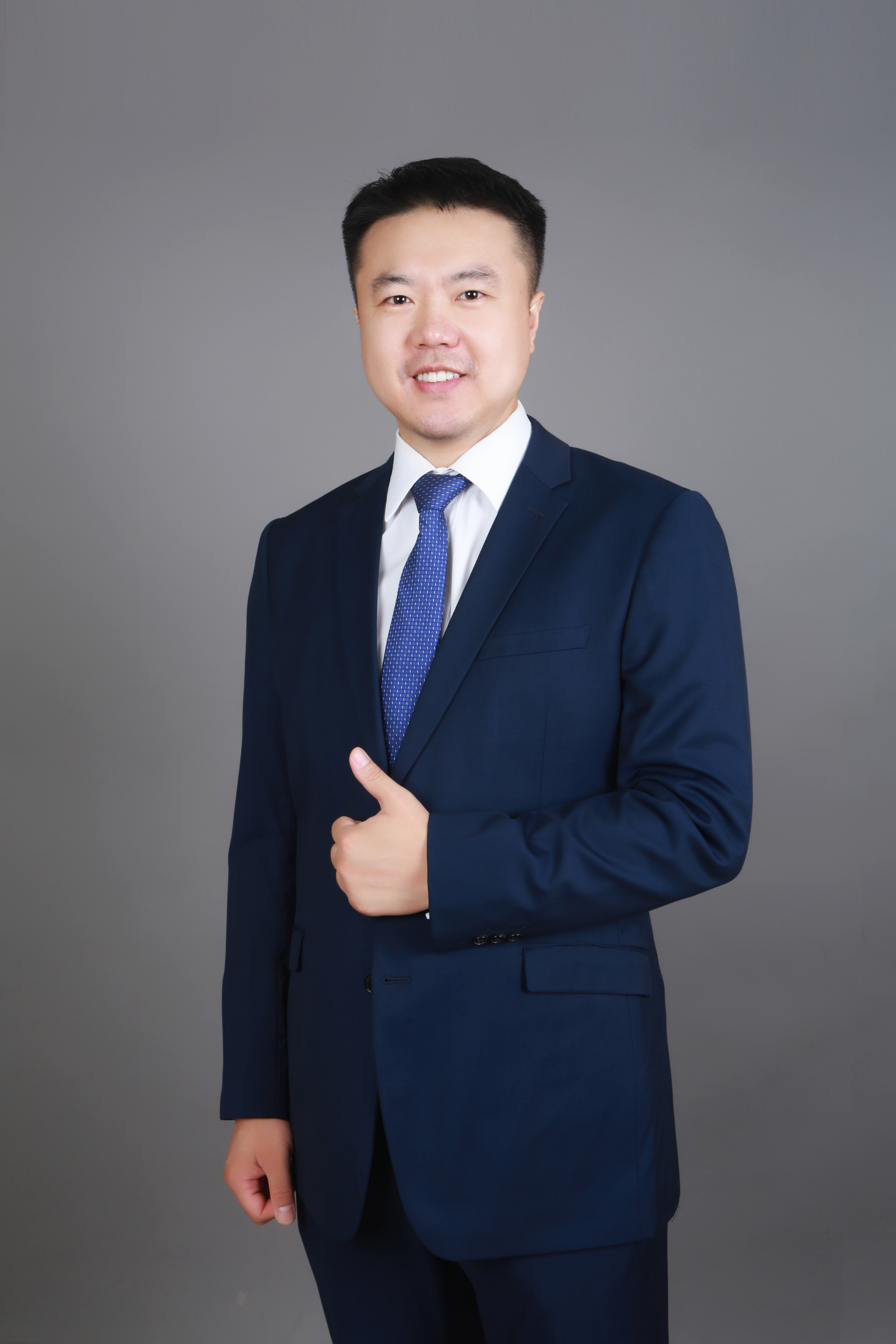 data-ctrid="svuqe5ffklhn">陈旭,律师,毕业于北京师范大学刑事法律