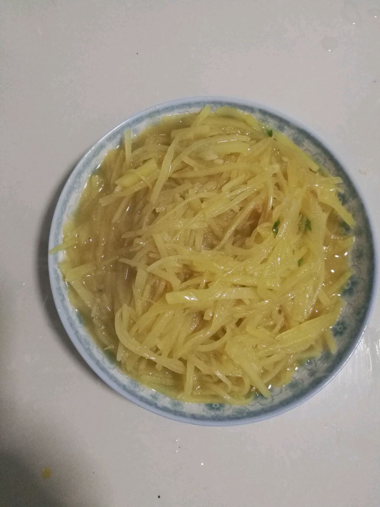 炒土豆丝的做法(炒土豆丝的做法 简单)