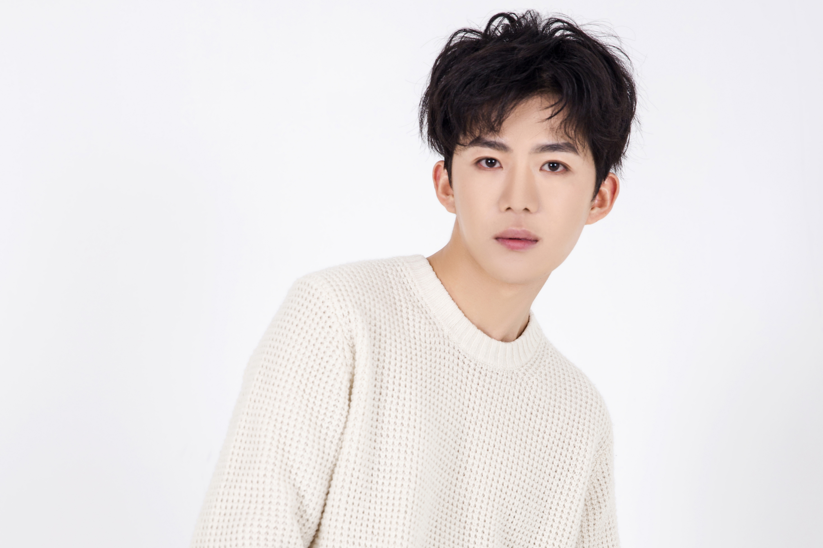 class="ref" data-ctrid="sj9f9q9b4cnu">田野,中国内地男演员 /span>