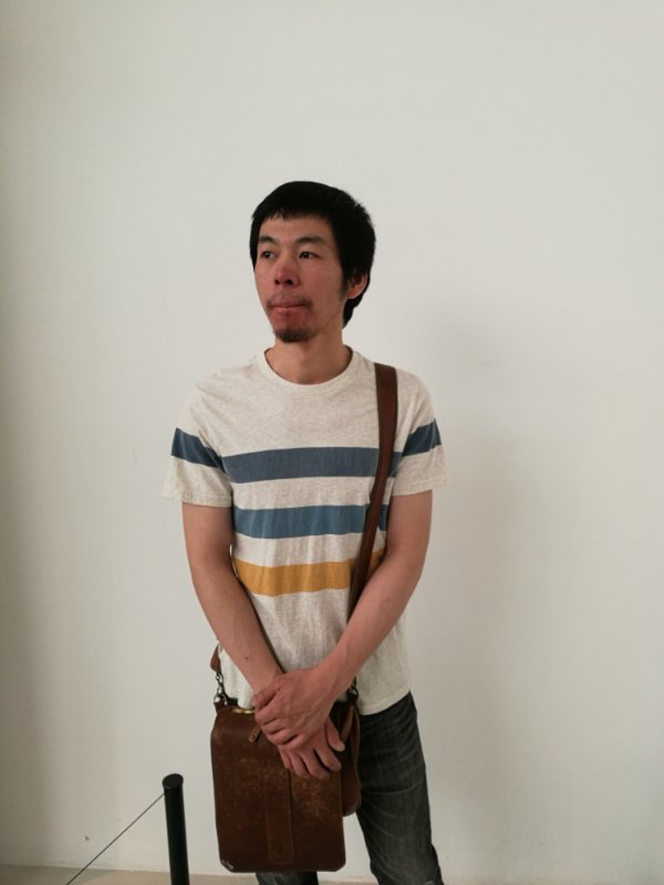 莫磊