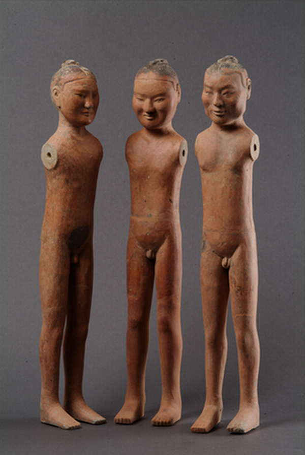 汉着衣式武士俑