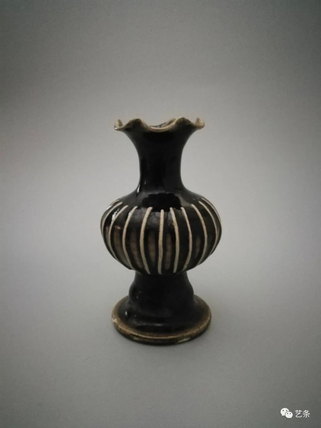 中国美術 古玩 中國磁州窑製 花瓶 美品 中国美術 古玩 中國磁州窑製 花瓶 花器