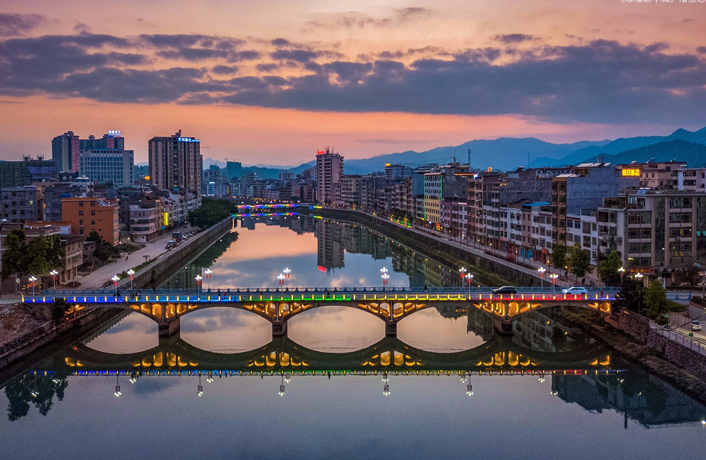  p>新丰县,隶属广东省 a target="_blank" href="/item/韶关市