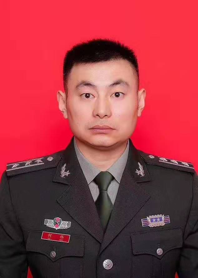 记者, span class="ref" data-ctrid="sypat9ledlhr">上校军官, /span