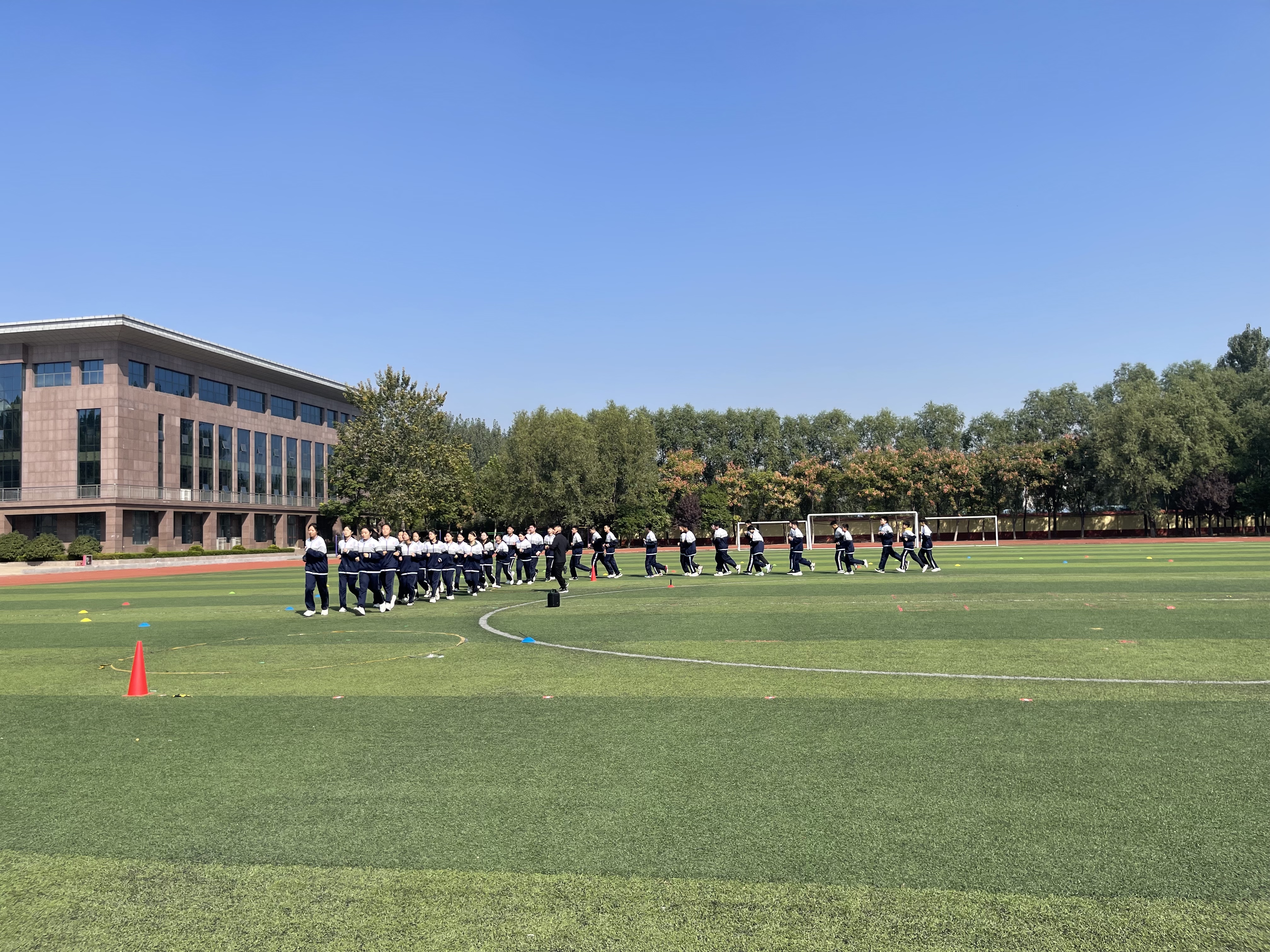  p data-id="gnaucik1wy">白沙埠中学,位于山东省临沂市兰山区白沙埠