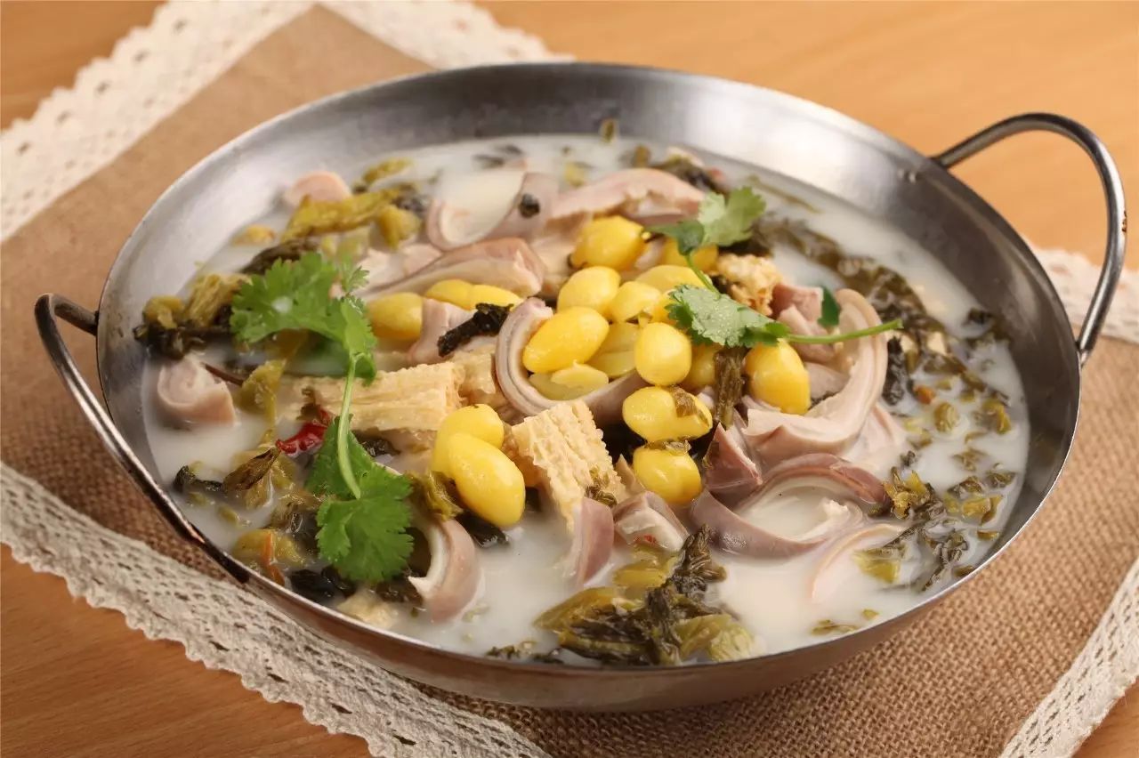 白果玉米猪肚汤