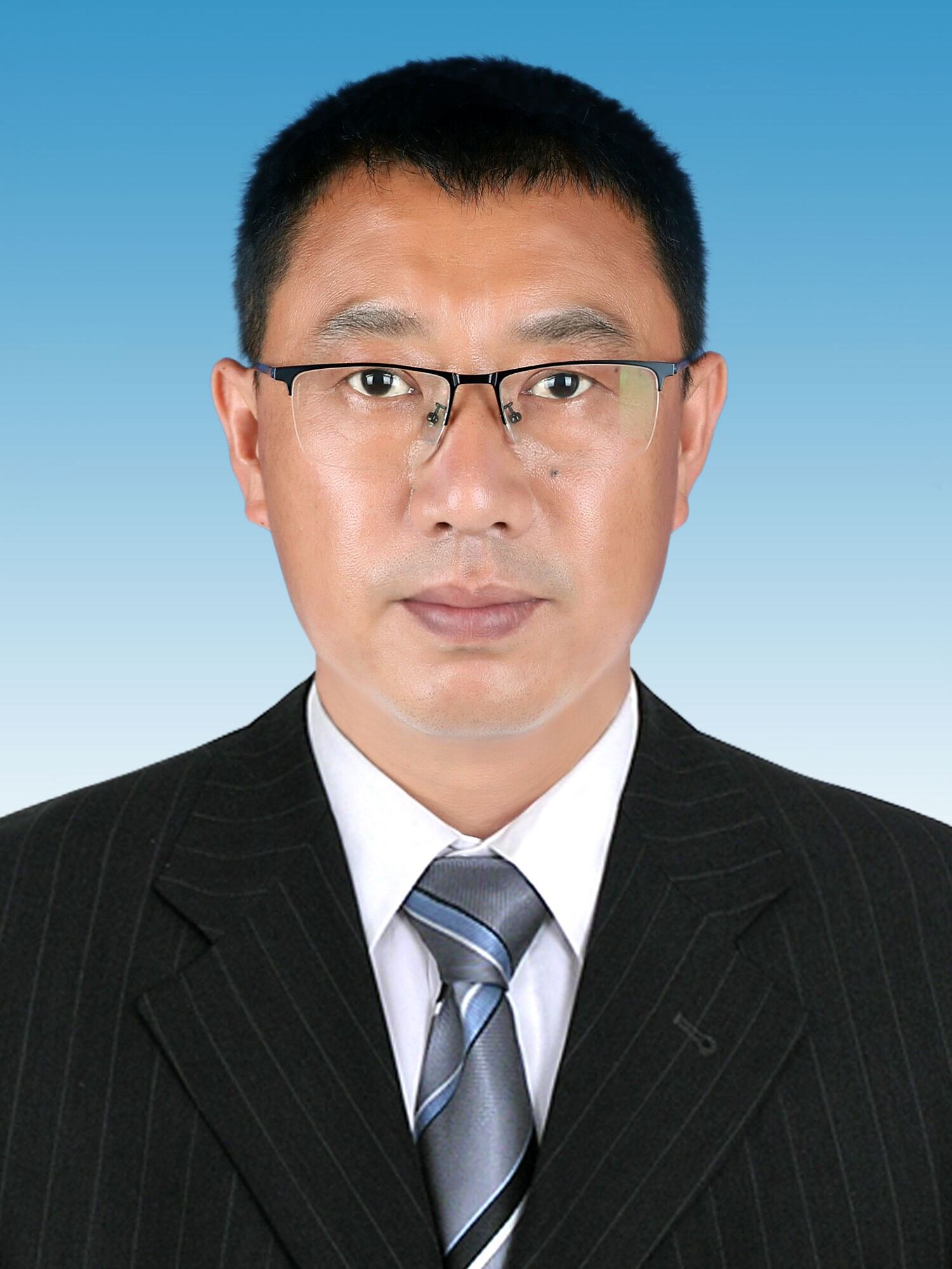 data-id="t1bwnwpbh63i">现任云南省红河州元阳县委副书记,县长,世界