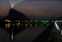 江滨夜景