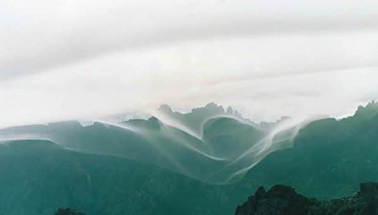 狮岭横云