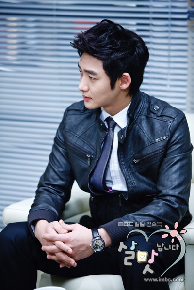  a target="_blank" href="/item/李泰成/4751895" data-lemma