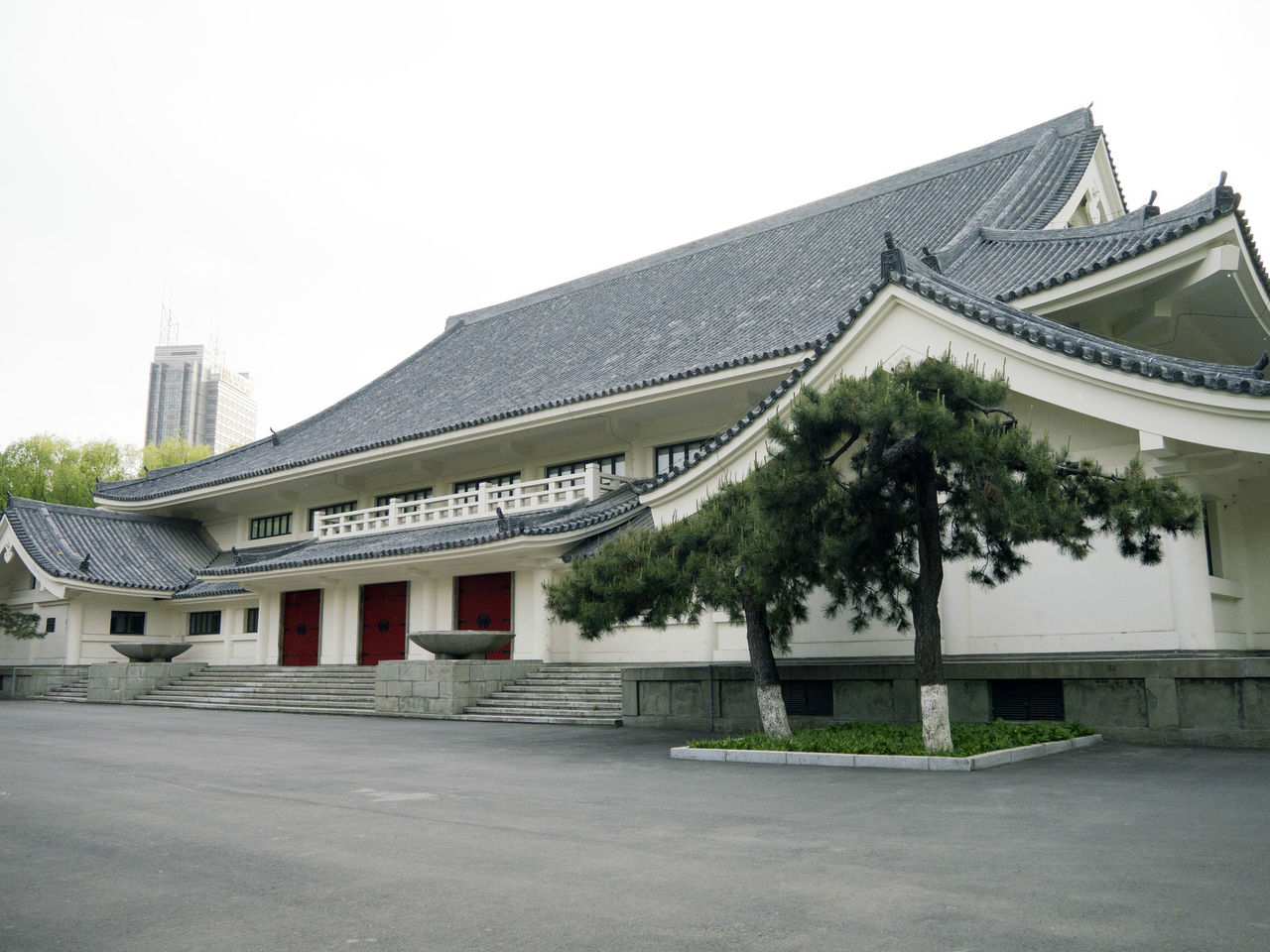  p data-id="gnwpjmvd3u">长春"鸣放宫"原名:神武殿.