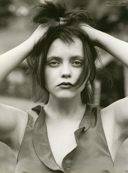  p>克里斯蒂娜·里奇 i>(christina ricci) /i>,1980年2月12日出生于