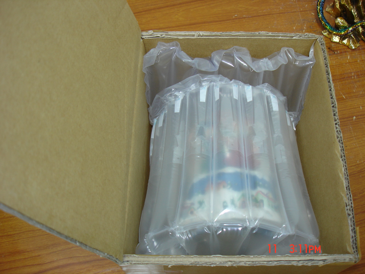  p>气囊袋又称缓冲包装袋,是新型的一种包装方式. /p>