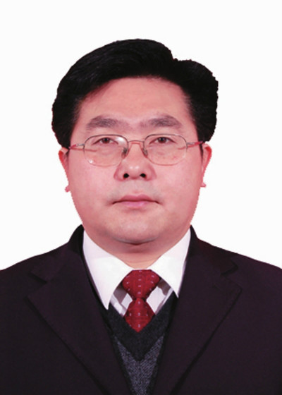 学历党校大学,毕业于中央党校法律专业,现任职务贵州省桐梓县委常委