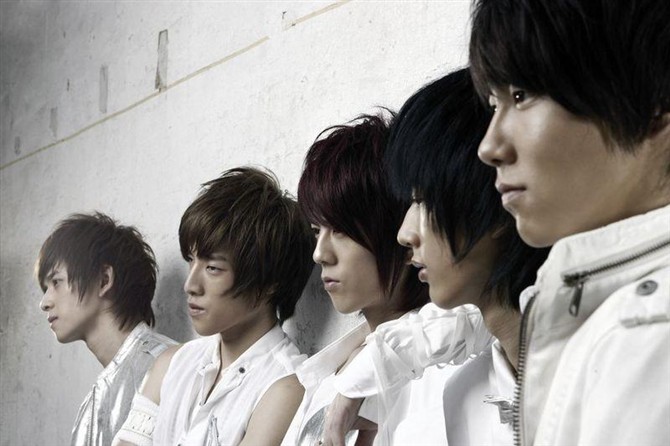  p>hit-5,中国内地流行乐男子组合,由 a target="_blank" href="/item