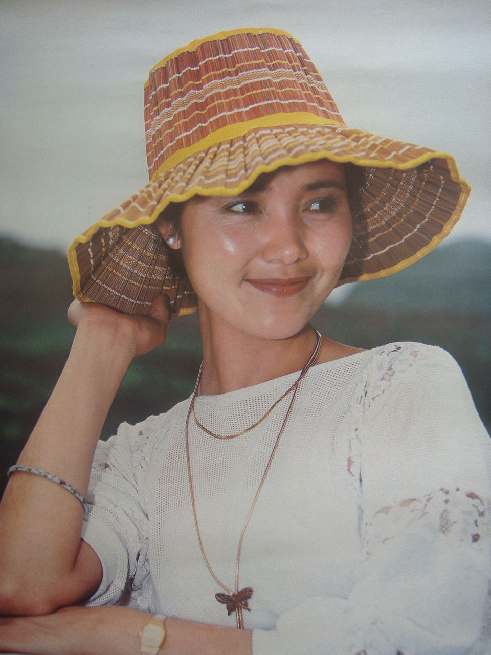  p>姜黎黎,1954年12月18日出生于中国 a target="_blank" href="/item