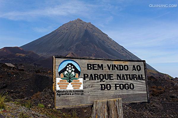  p> b>佛得角共和国 /b>( a target="_blank" href="/item/英语