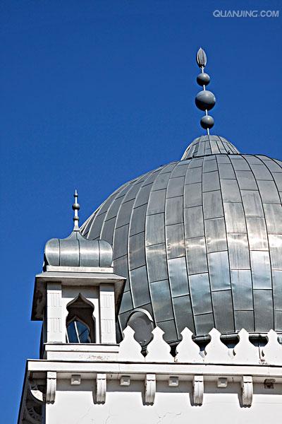  p>清真寺,也称礼拜寺,是 a target="_blank" href="/item/伊斯兰教